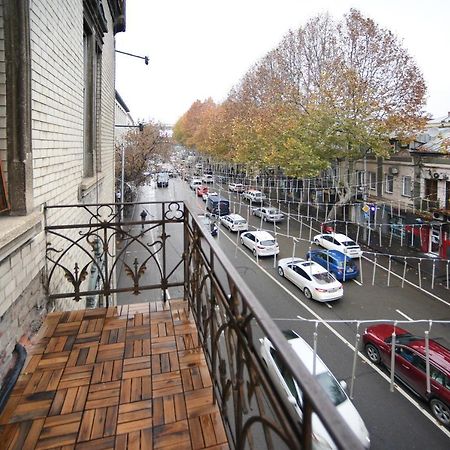 City Lux Hotel Тбілісі Екстер'єр фото