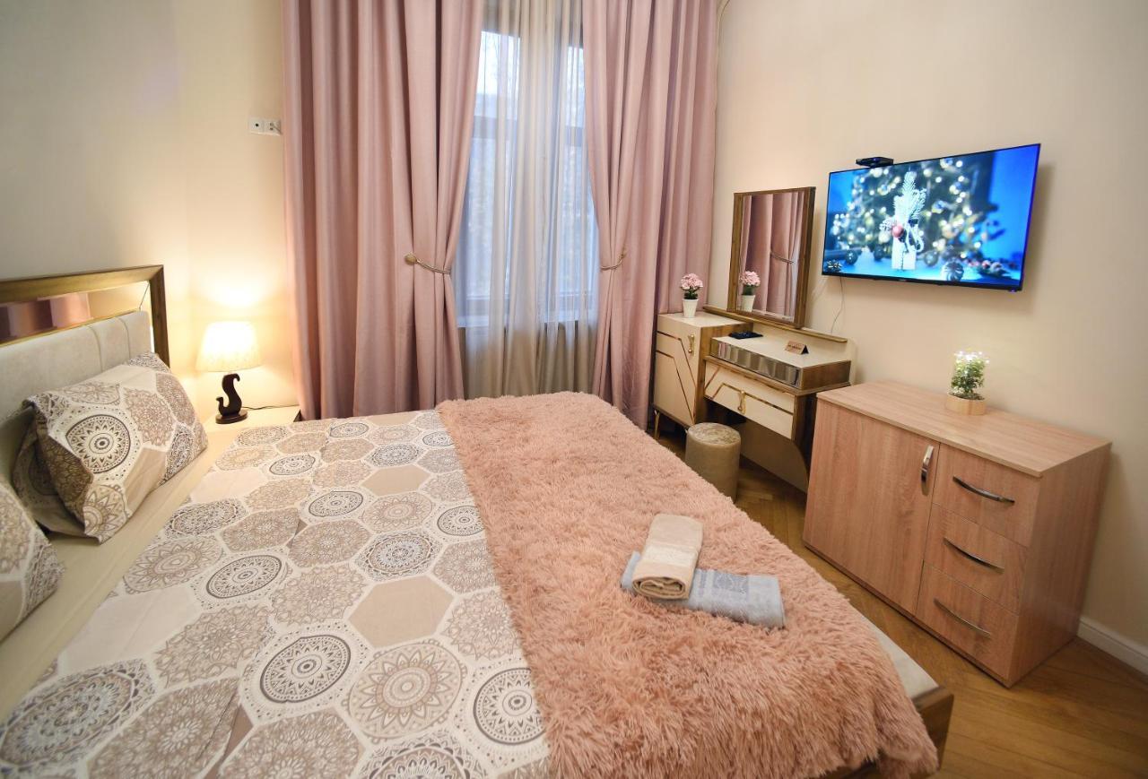 City Lux Hotel Тбілісі Екстер'єр фото