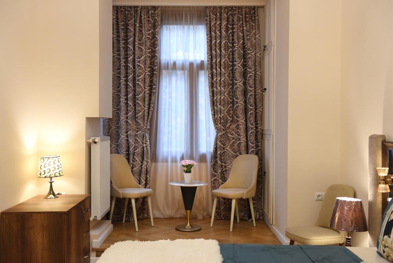 City Lux Hotel Тбілісі Екстер'єр фото